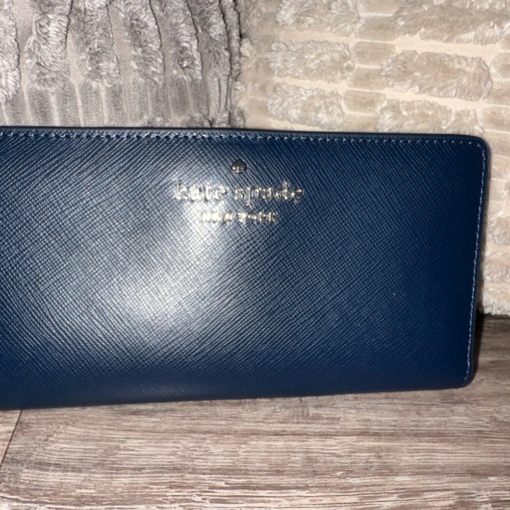 Kate Spade Elegant Accessory